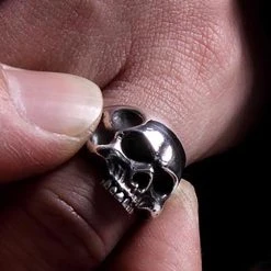 2 Abnormal Sides S Skull Ring Accessories