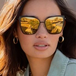 DIFF Eyewear Becky Sunglasses In Matte Black/Gold Mirror