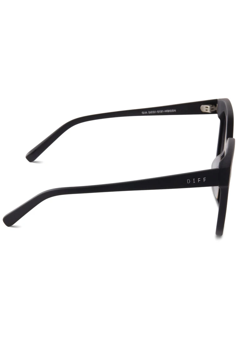 DIFF Eyewear Gia Sunglasses In Matte Black/Grey Gradient
