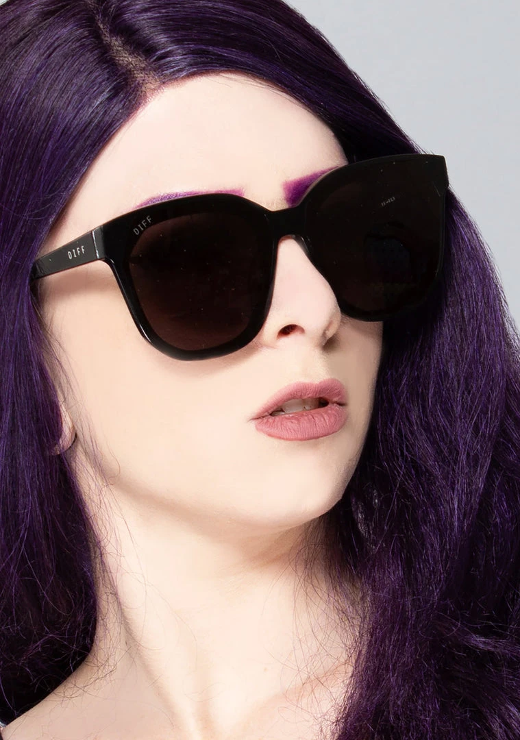 DIFF Eyewear The Great Fantastic Gia Sunglasses In Black/Gray