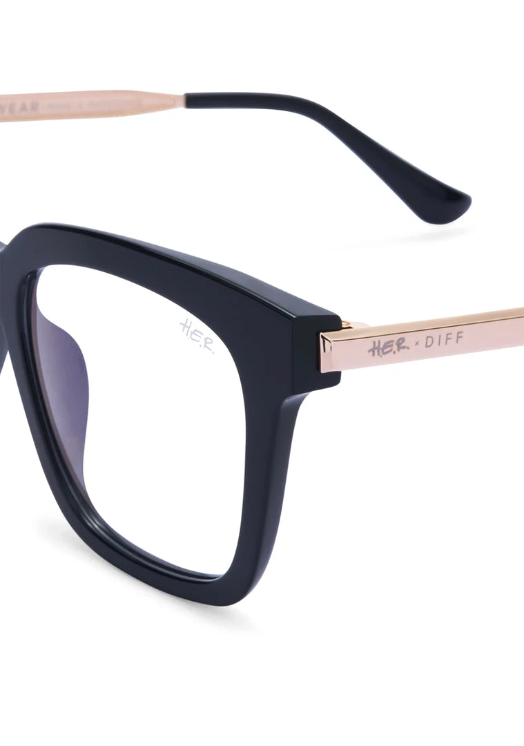 DIFF Eyewear The Great Fantastic X H.E.R. Bella Blue Light Glasses In Black/Gold