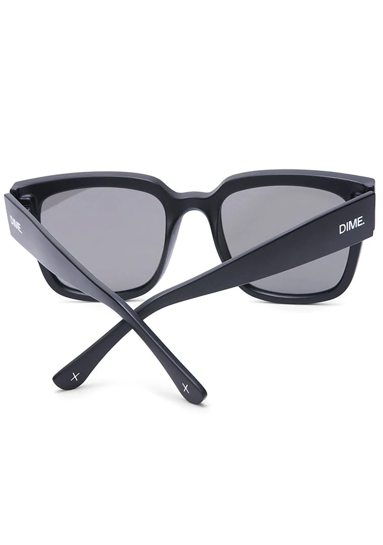 Dime Optics The Great Fantastic Brea Sunglasses In Black/Grey Mirror