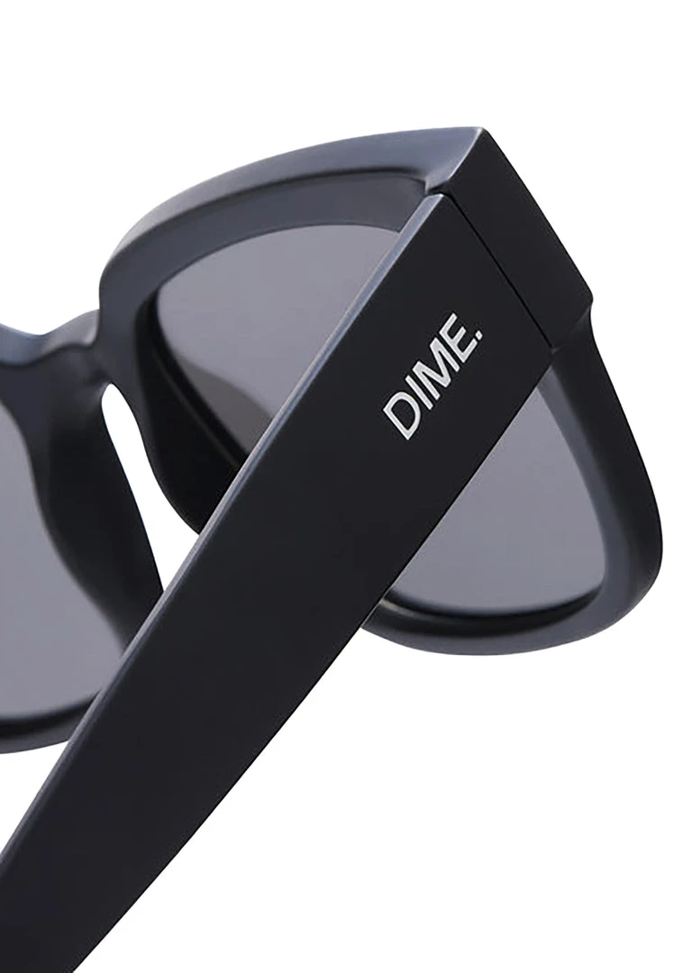 Dime Optics The Great Fantastic Brea Sunglasses In Black/Grey Mirror
