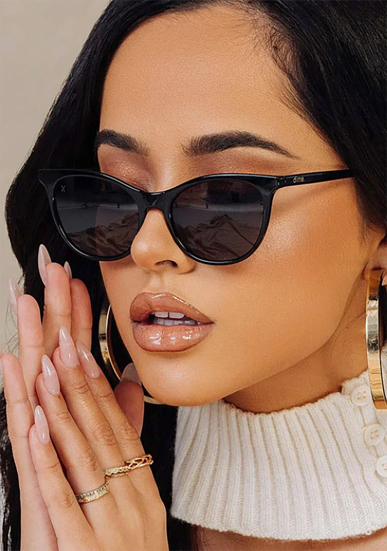 Dime Optics X Becky G The G Sunglasses In Black/Grey