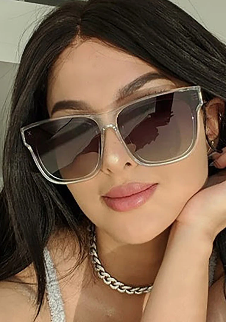 Dime Optics New X Sssniperwolf 001 Sunglasses In Clear/Grey Gradient