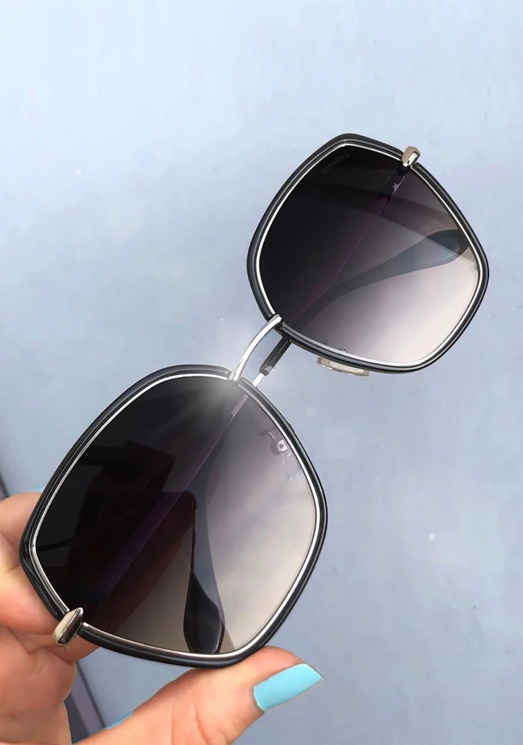 TopFoxx The Great Fantastic Maya Sunglasses In Faded Black