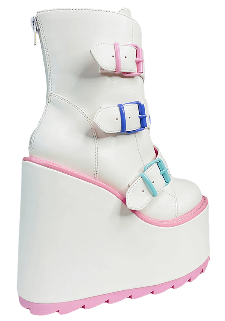 Y.R.U. New Dune Lo Care Bears Platform Boots In White